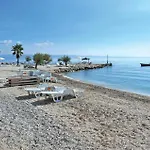 2 Bedroom Beautiful In *